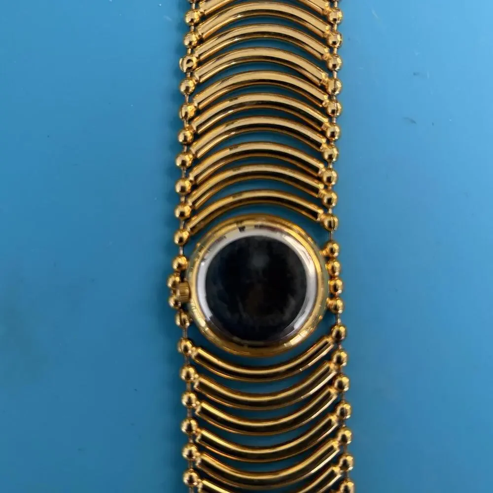 Geometric Concentric  Styled Gold Colored Bangle Band Watch - Picture 7 of 10